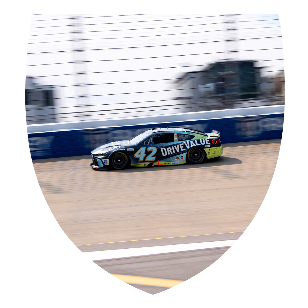 drive-value-car-on-track