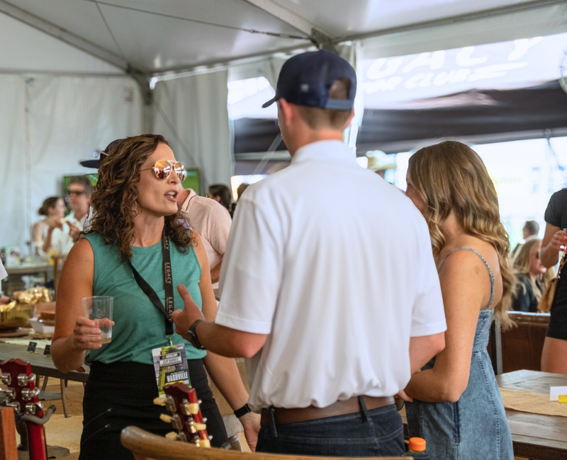 people-talking-at-event